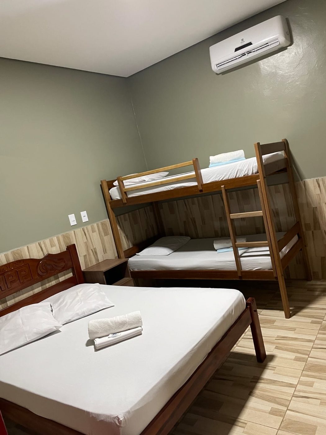 Quarto família com beliche